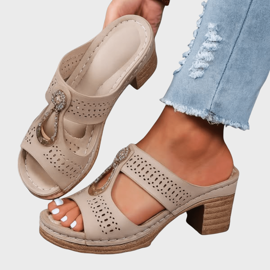 FAITH | CHIC AND COMFORTABLE ORTHOPEDIC SANDALS