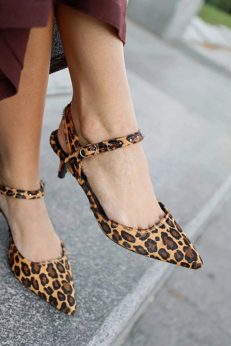 Pointed ballet flats with strap