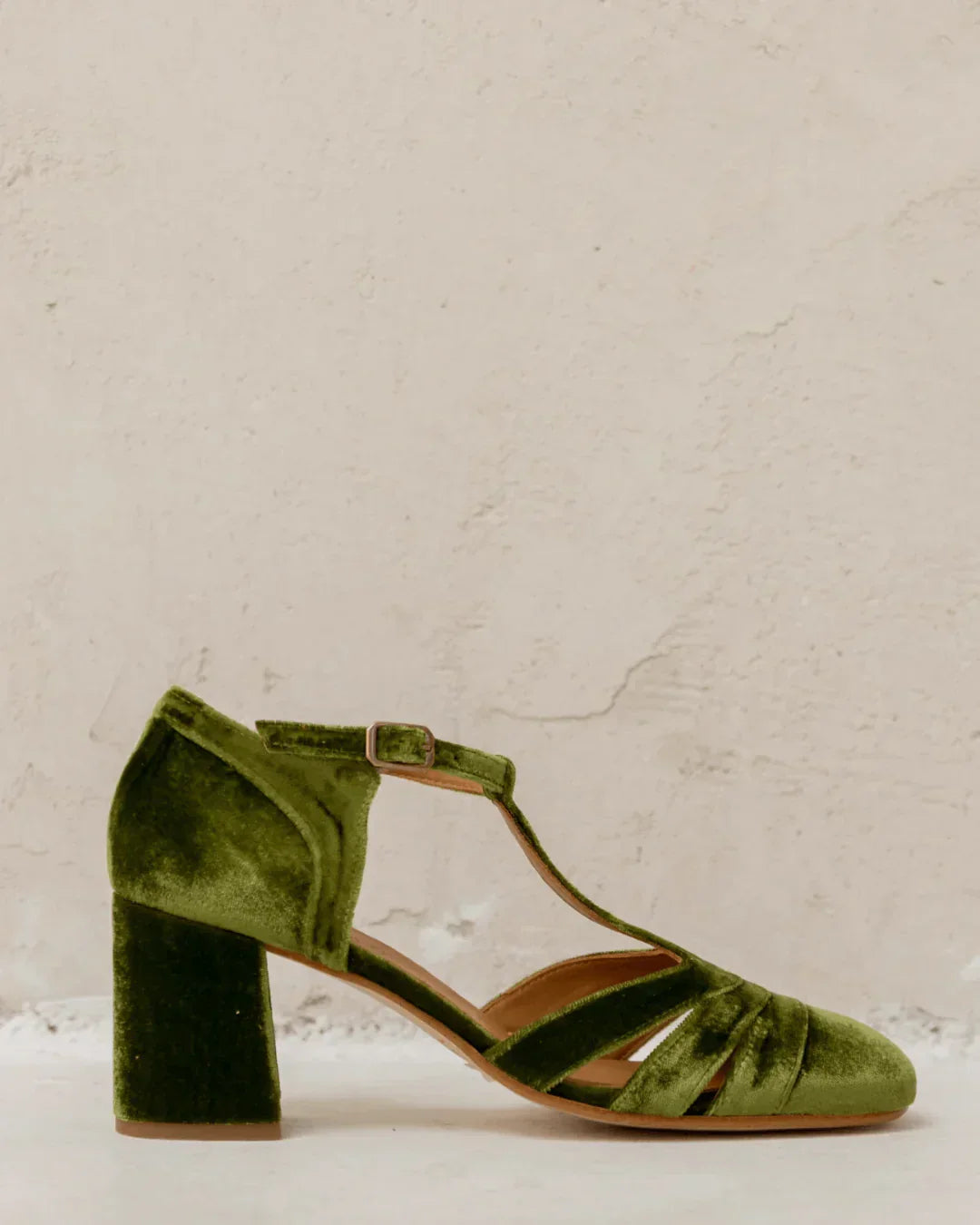 Shoe with t-bar and stable heel