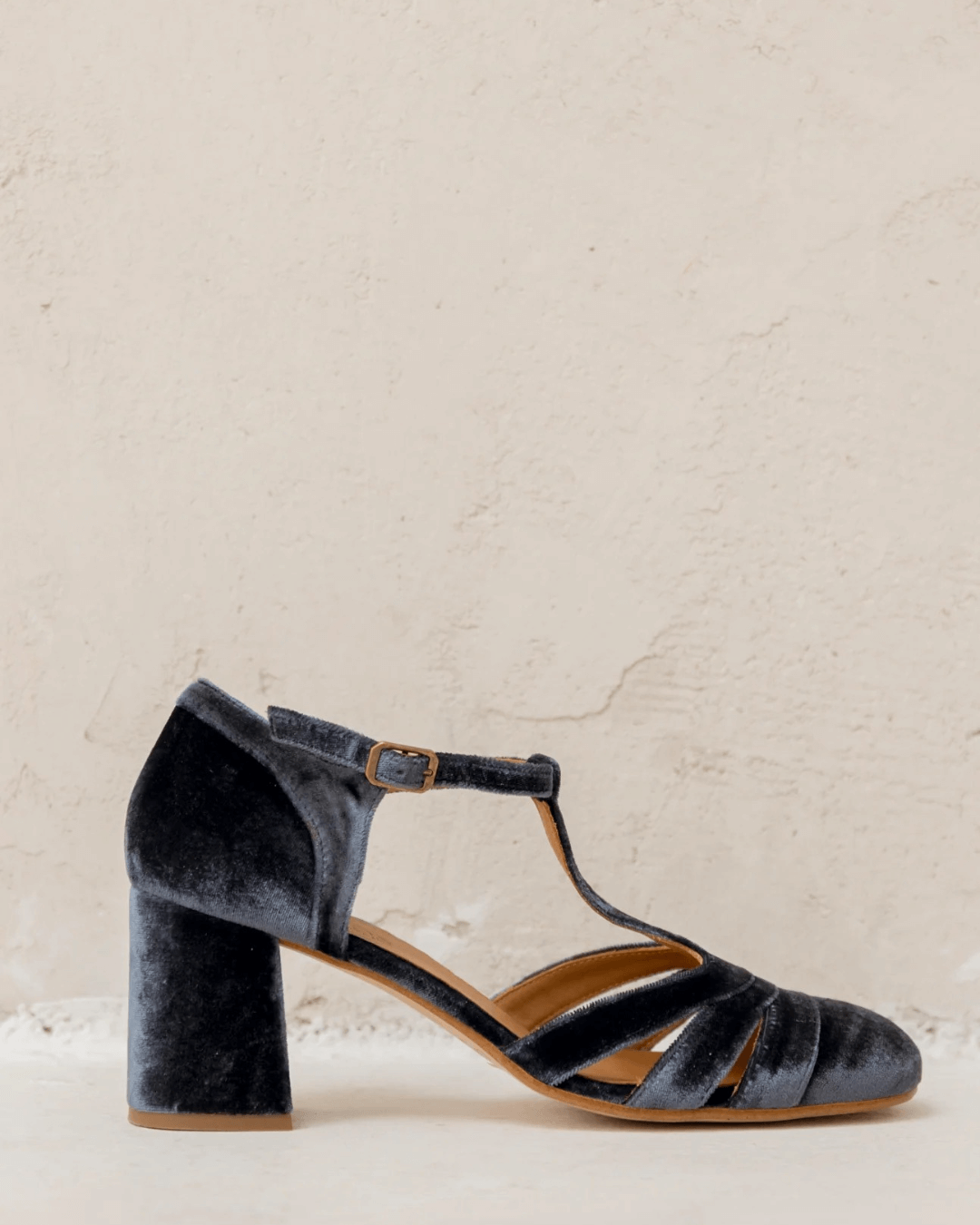 Shoe with t-bar and stable heel