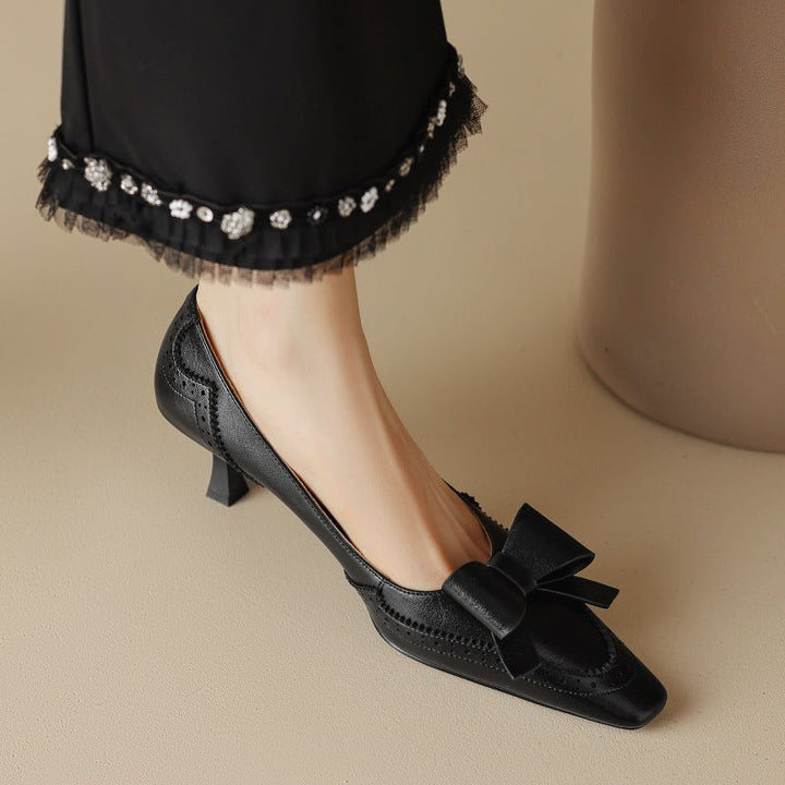 Célora Ribbon Pumps