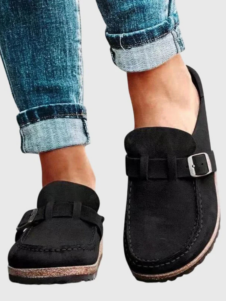 Valencia – Buckle Comfort Clogs