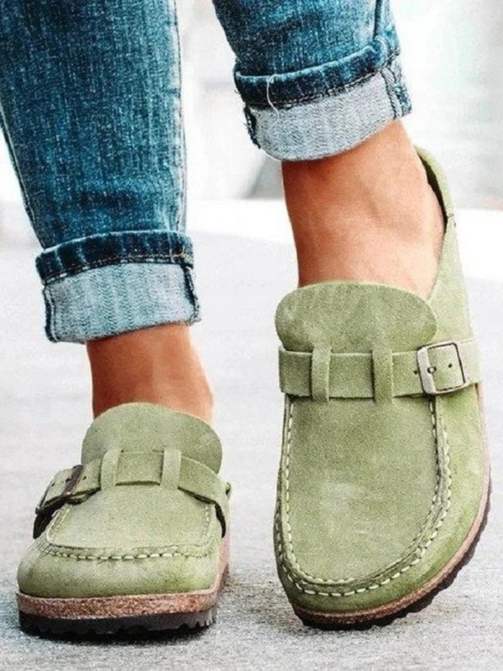 Valencia – Buckle Comfort Clogs