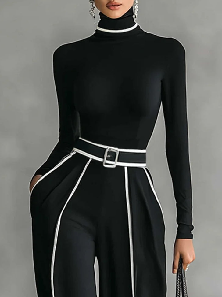 Vera™ - Chic Set with Striking Contrasts